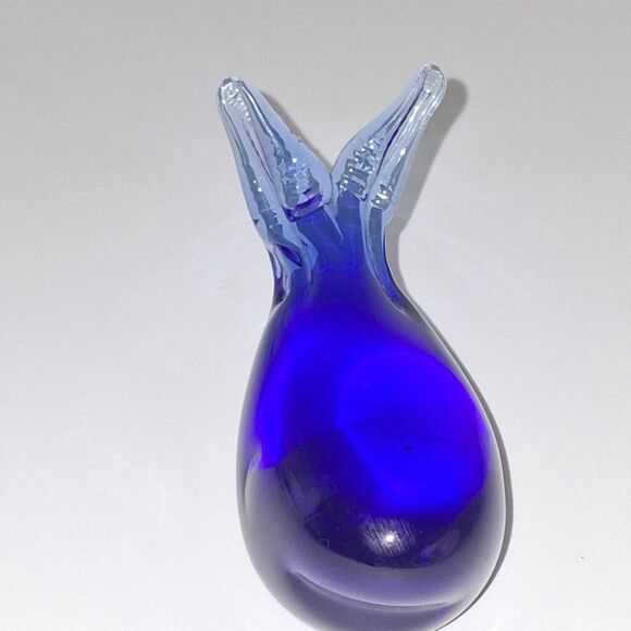 WHALE COBALT BLUE ART GLASS HAND BLOWN PAPERWEIGHT  FIGURE 3 1/4" - Picture 3 of 9